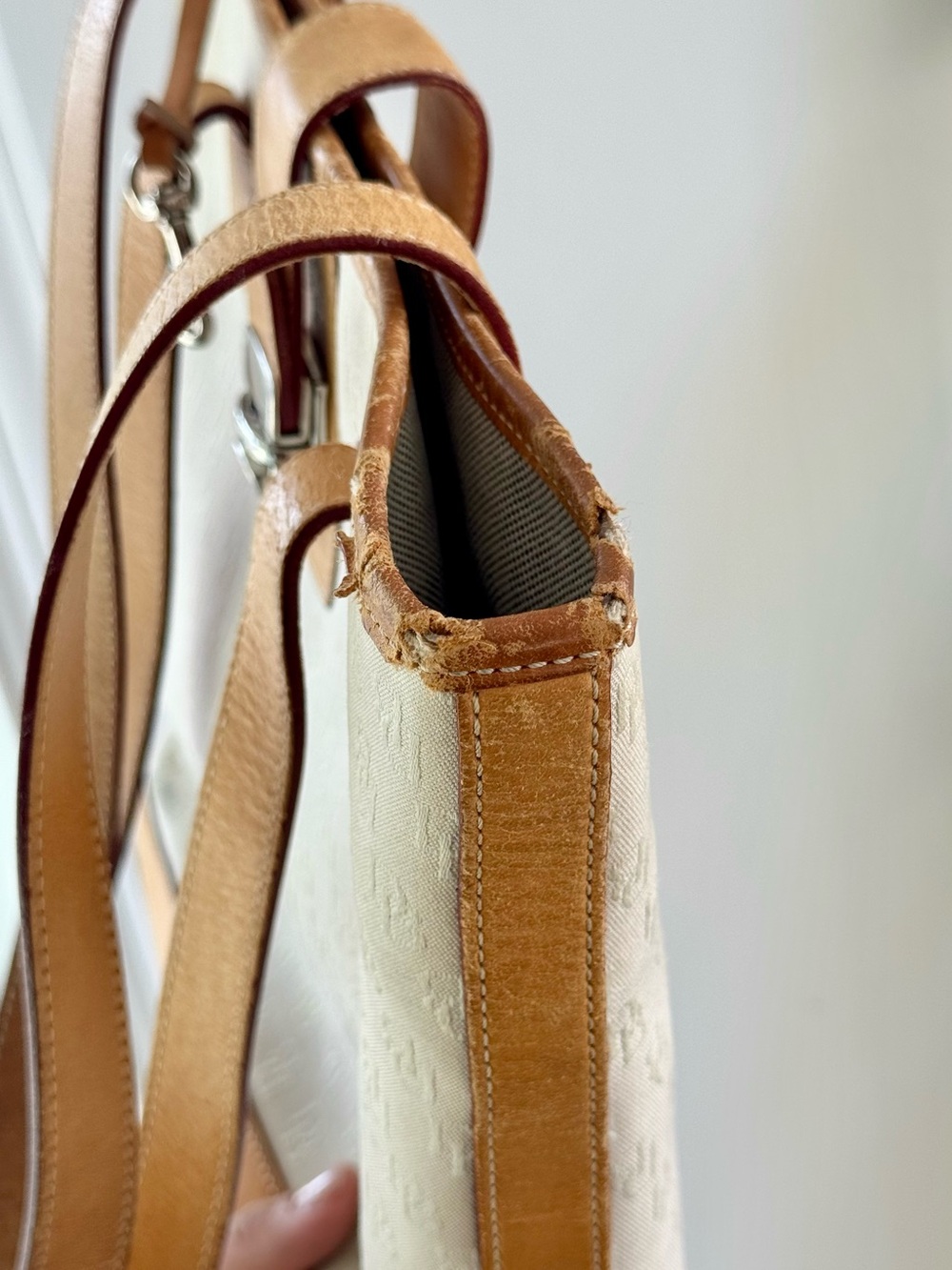 Vintage Dooney & Bourke Signature Monogram Canvas Tote Bag – Cream & Tan - Picture 7 of 16
